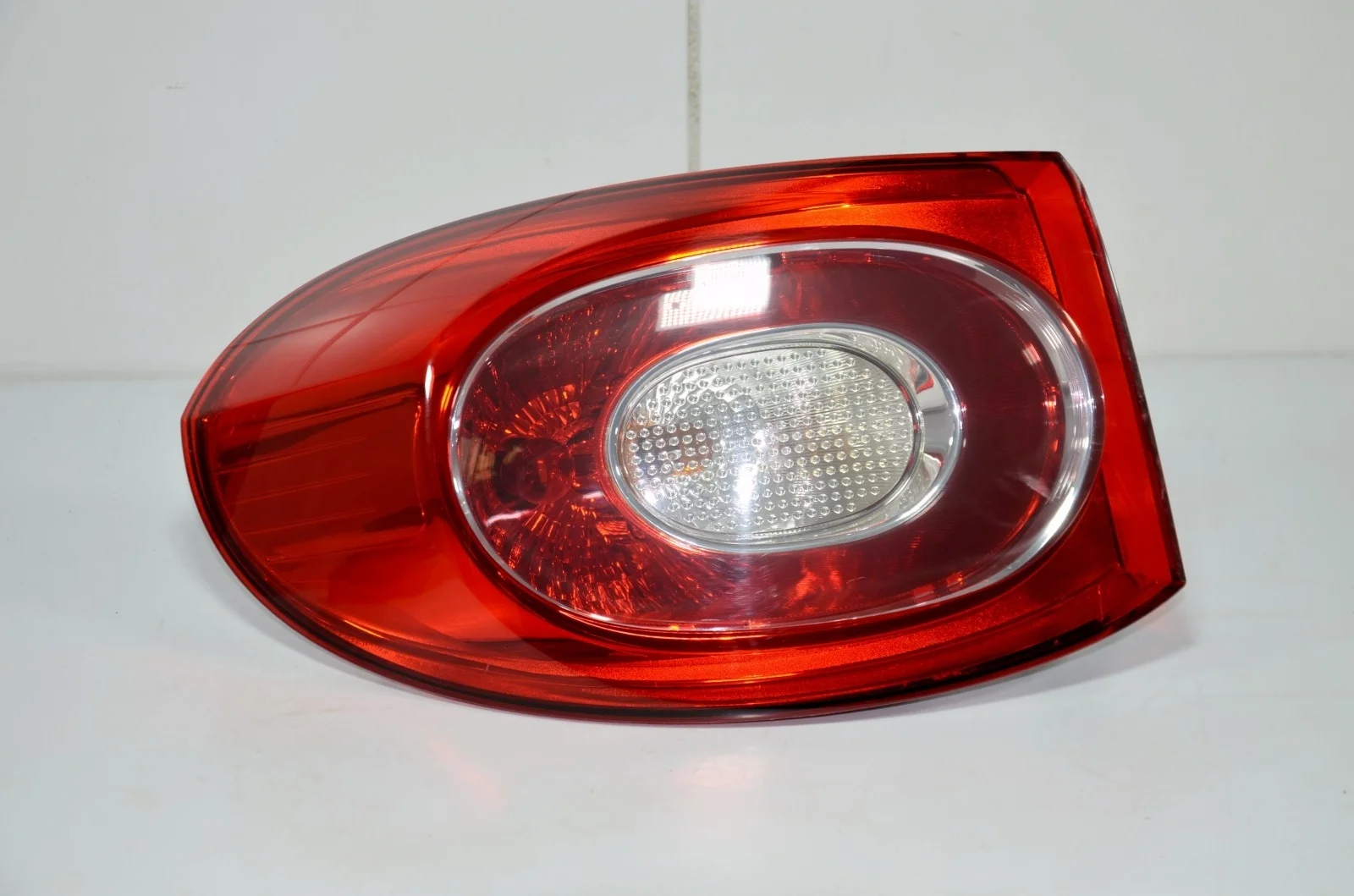 Фонарь VOLKSWAGEN TIGUAN 2008+ 5N0945095H NF, левый