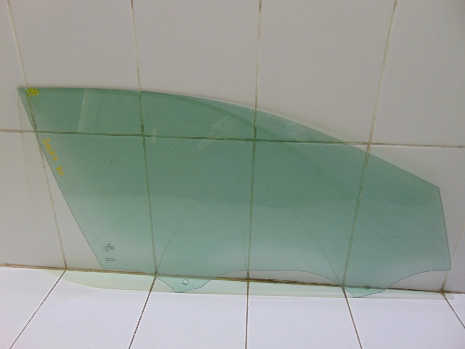 Стекло двери VOLKSWAGEN GOLF 2012-2017 5K3845202B 7 2.0, переднее правое