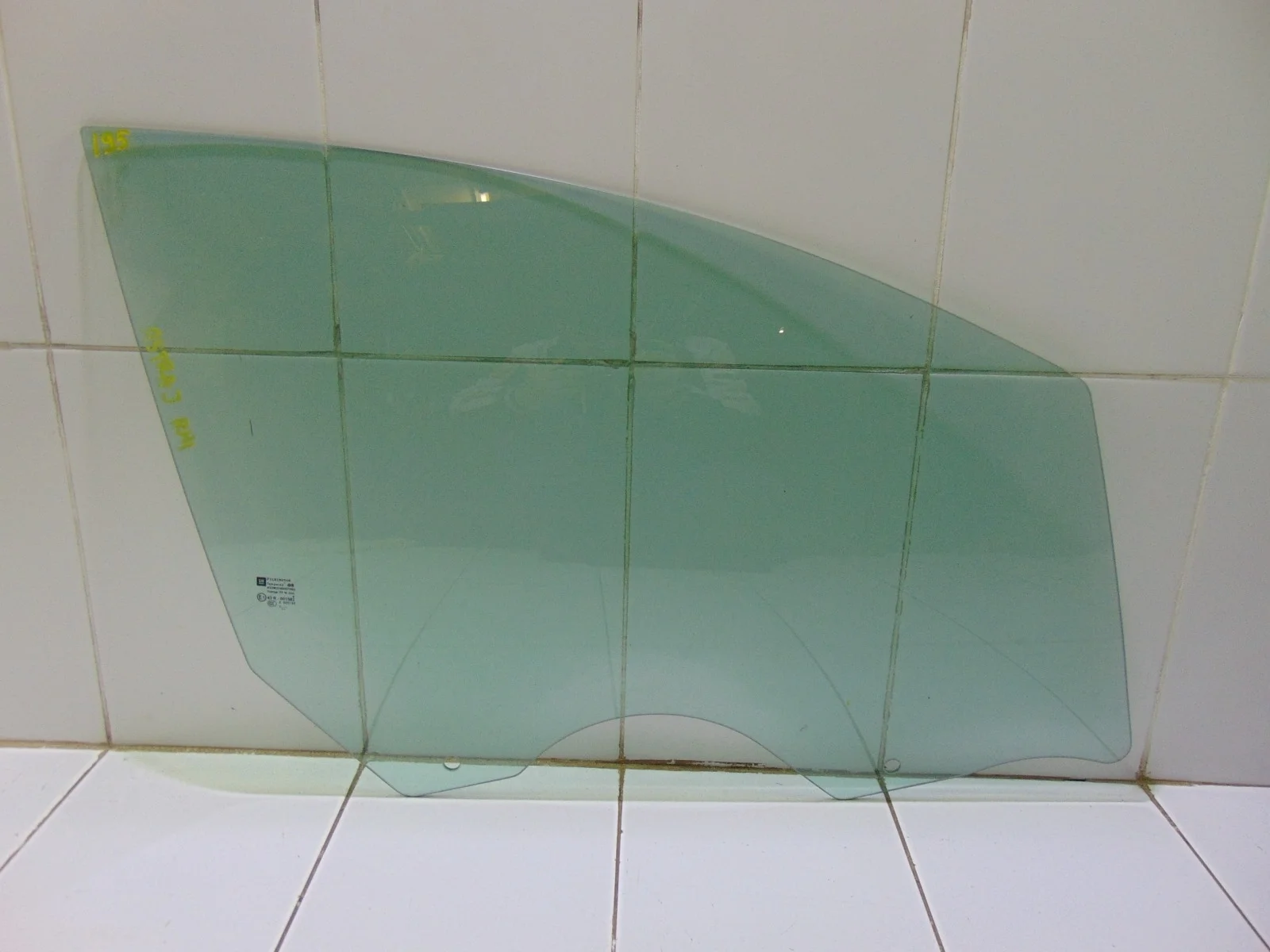 Стекло двери OPEL ASTRA J 2010-2017 13265808, переднее правое