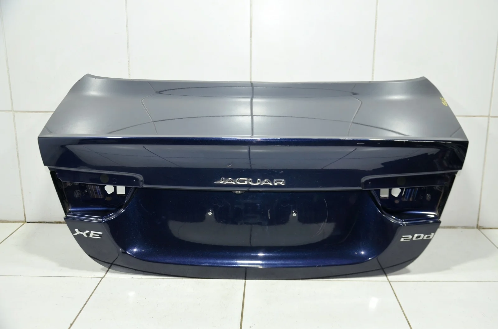 Крышка багажника JAGUAR XE 2015+ T4N3190 X760