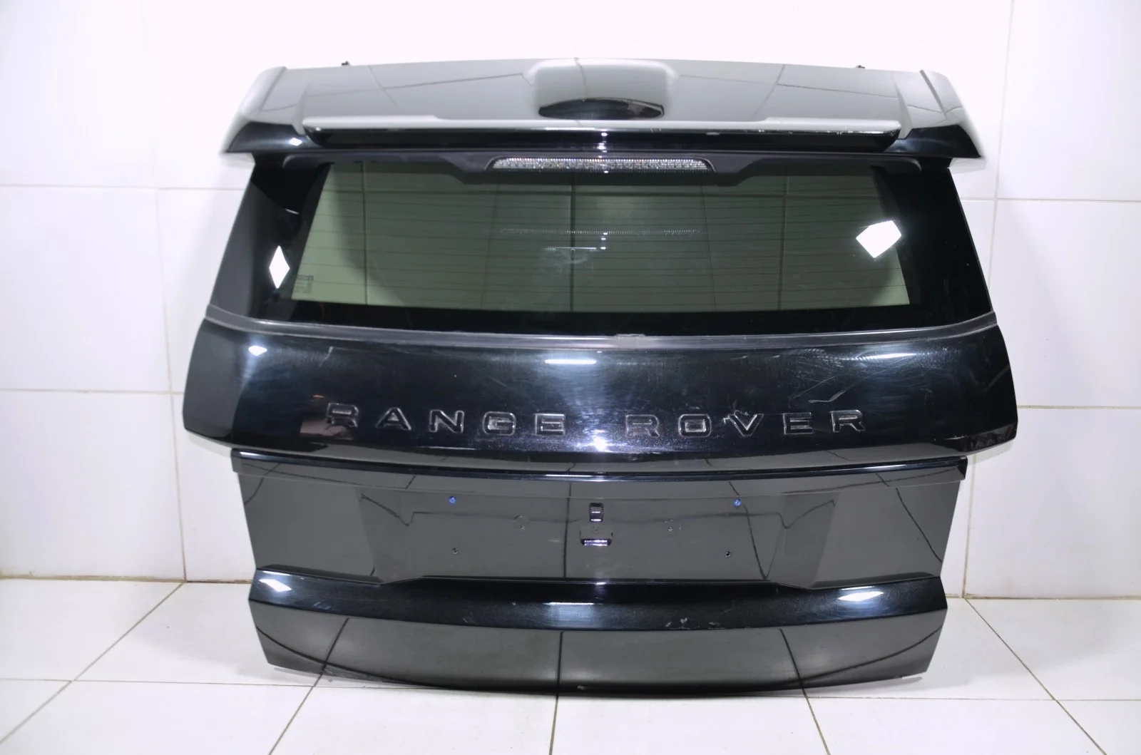 Крышка багажника LAND ROVER RANGE ROVER EVOQUE 2011+ LR077685 L538