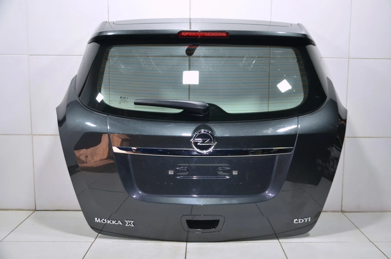 Крышка багажника OPEL MOKKA 2012+ 25981261