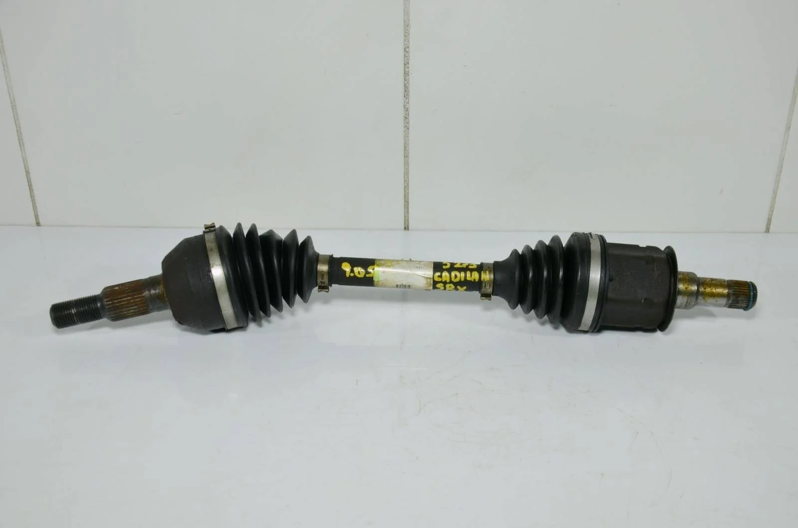 Привод CADILLAC SRX 2003-2009 88957150 3.6 LY7, передний правый