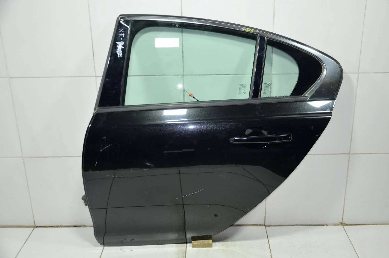Дверь JAGUAR XE 2015+ T4N2635 X760, задняя левая