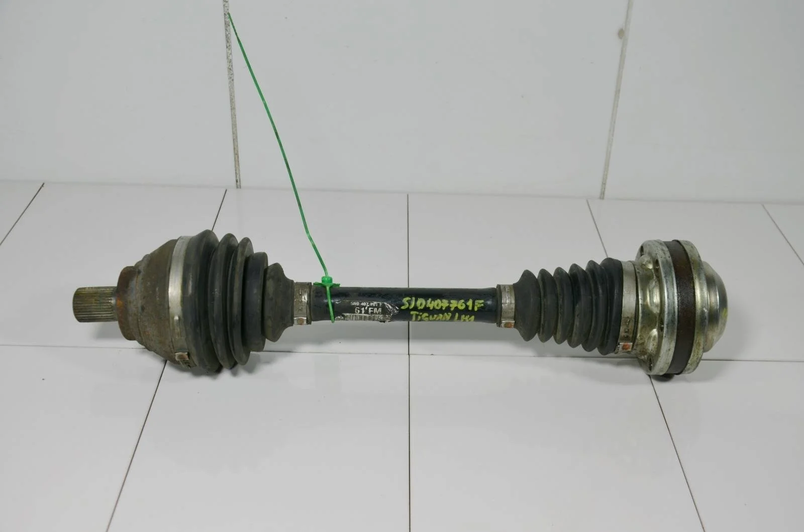 Привод VOLKSWAGEN TIGUAN 2008+ 5N0407763D, передний левый