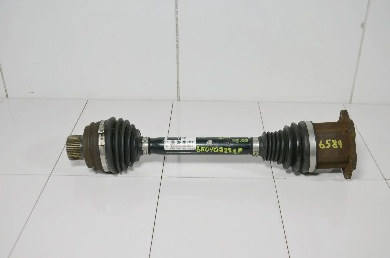 Привод AUDI A5 2008-2016 8K0407271P 8T, передний