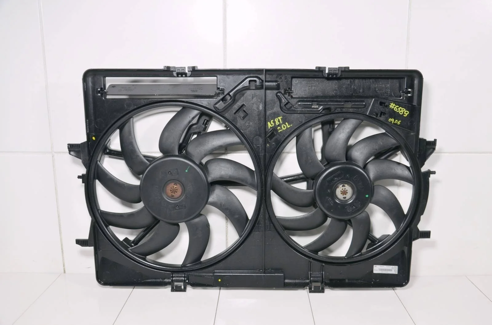 Диффузор в сборе AUDI A5 2008-2016 8K0121003M 2.0