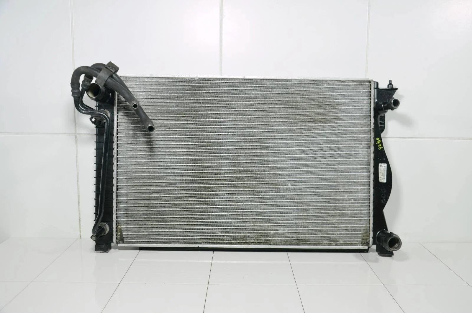 Радиатор кондиционера AUDI A6 2005-2011 4F0121251M C6