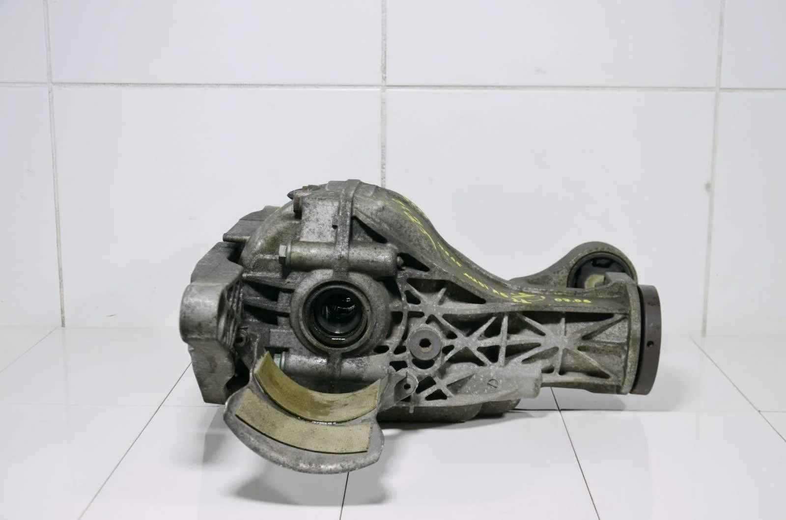 Редуктор заднего моста AUDI A6 2004-2011 0AR500043A C6 3.2 AUK/BKH