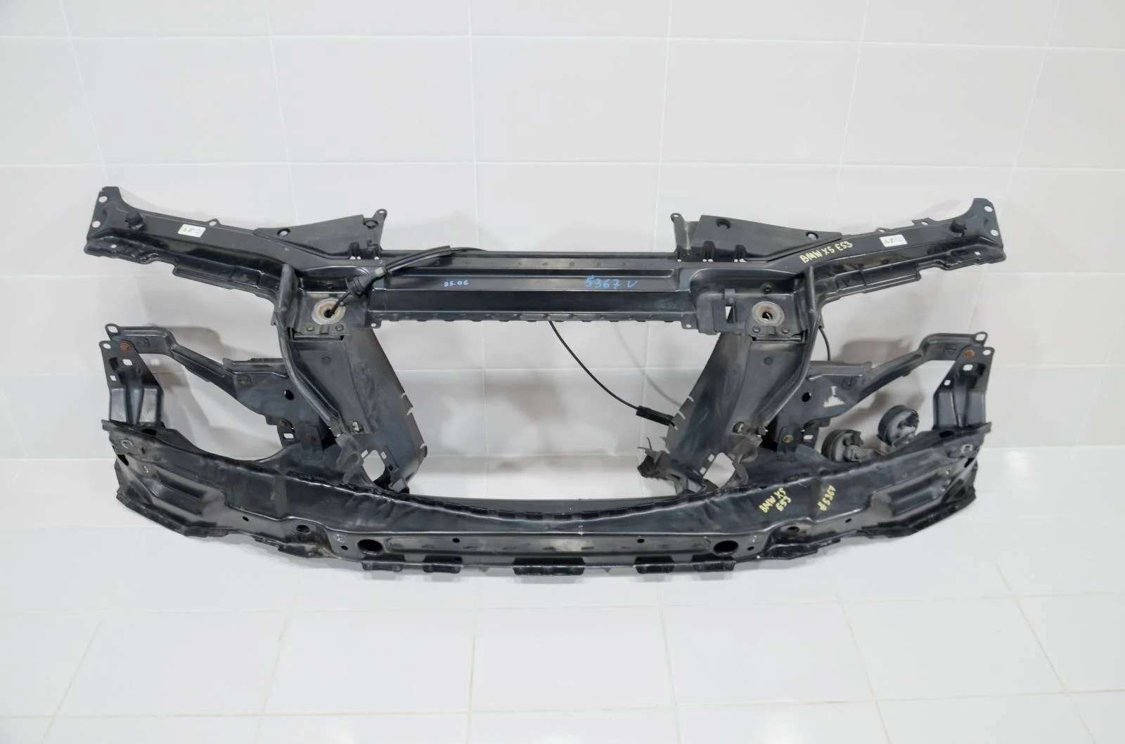 Панель передняя (телевизор) BMW X5 1999-2006 51718402319 Е53 M54B30