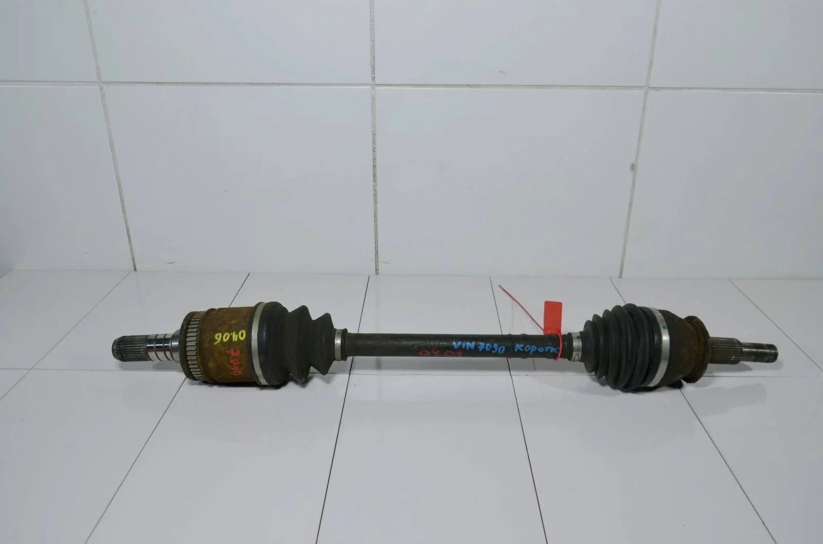 Привод INFINITI M37 2010-2019 396011MA0A Y51 VQ37VHR, задний левый