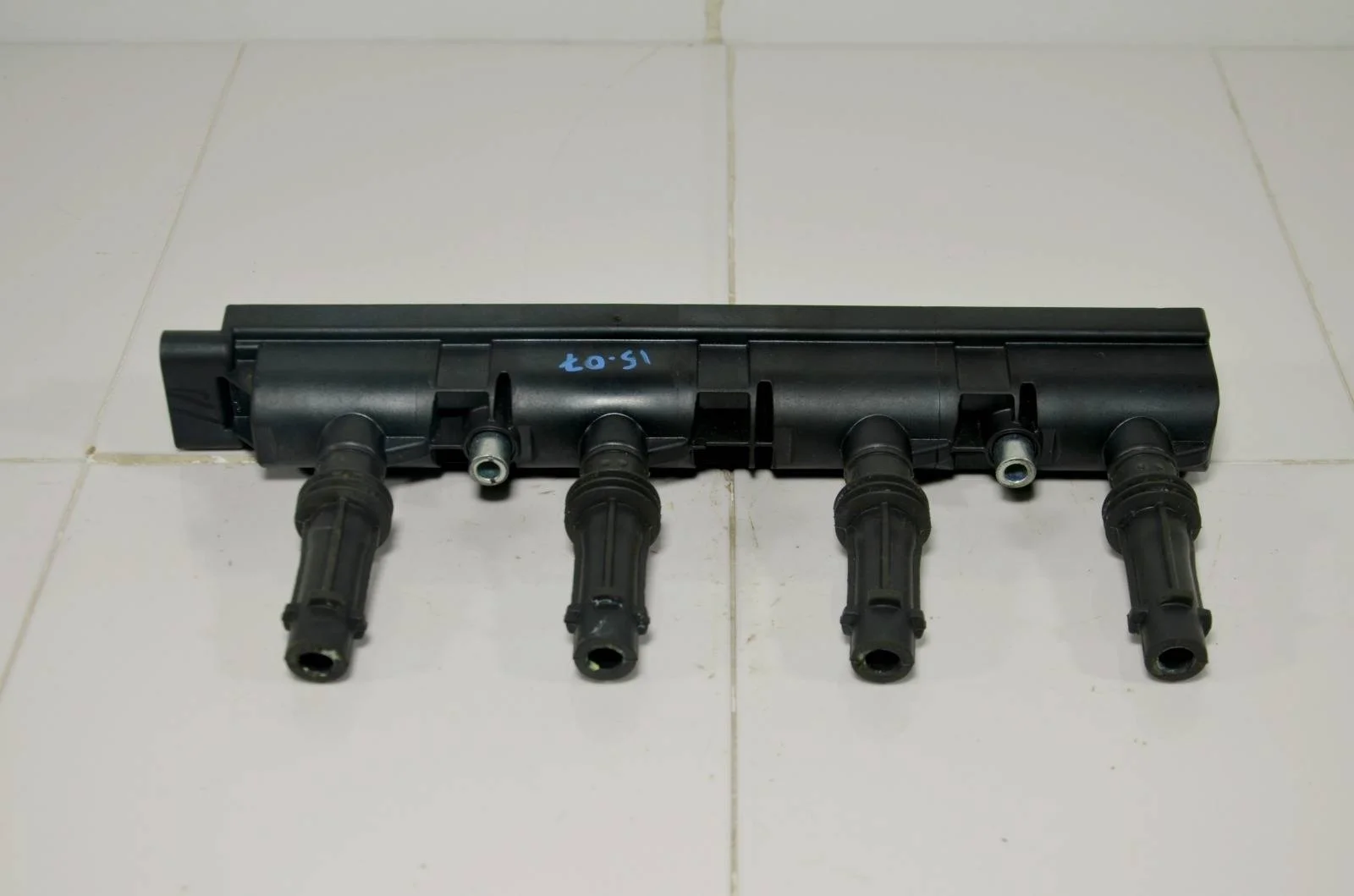 Катушка зажигания OPEL ASTRA 2010+ 25198623 J