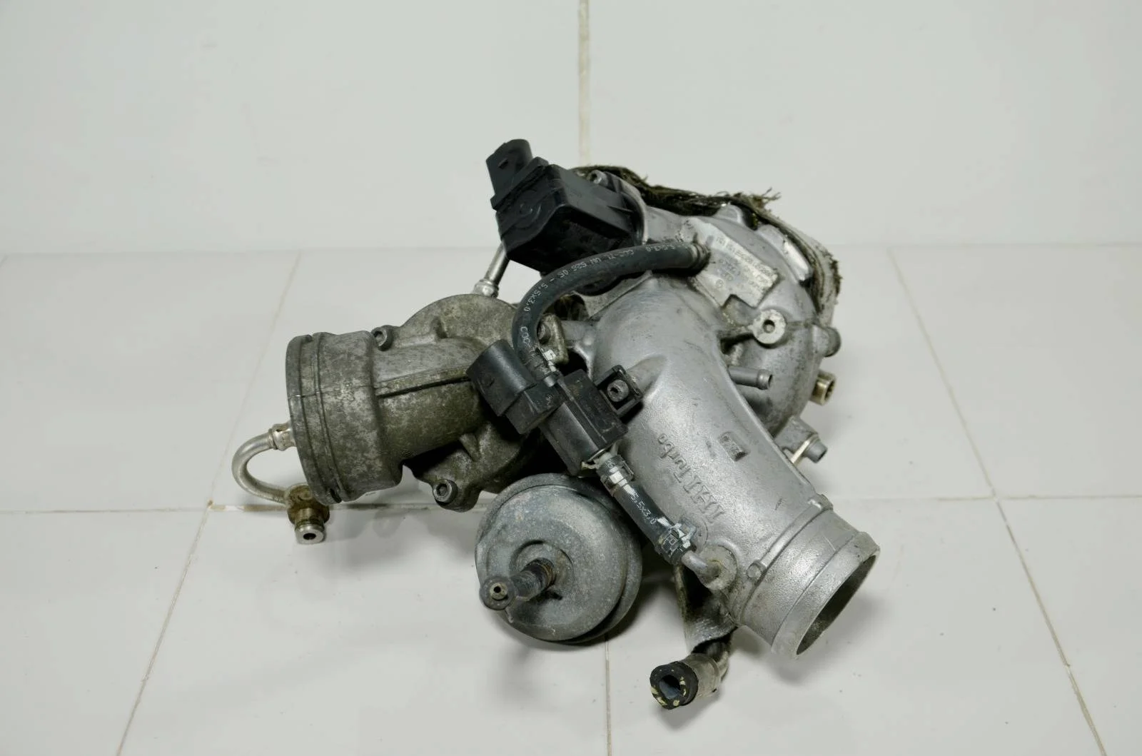 Турбокомпрессор VOLKSWAGEN PASSAT 2008+ 06J145702K CC