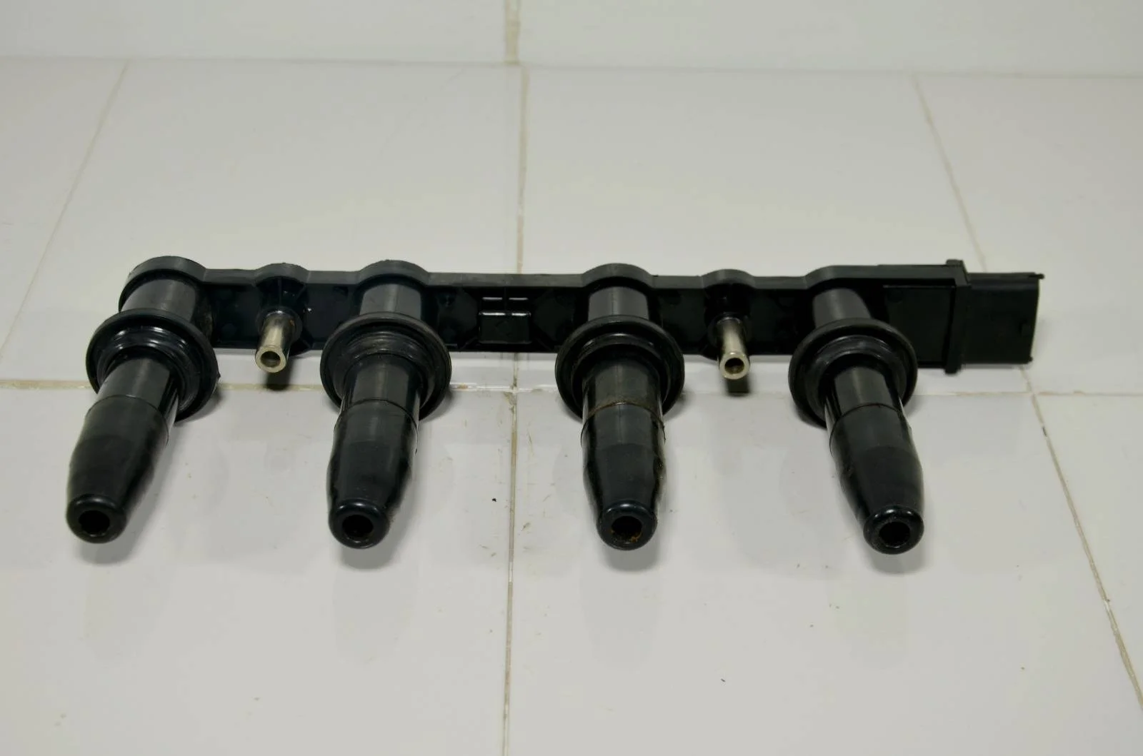 Катушка зажигания OPEL ASTRA 2004+ 95517924 H 1.8