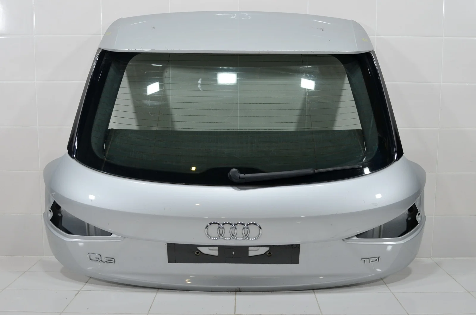 Крышка багажника AUDI Q3 2011+ 8U0827025 8U