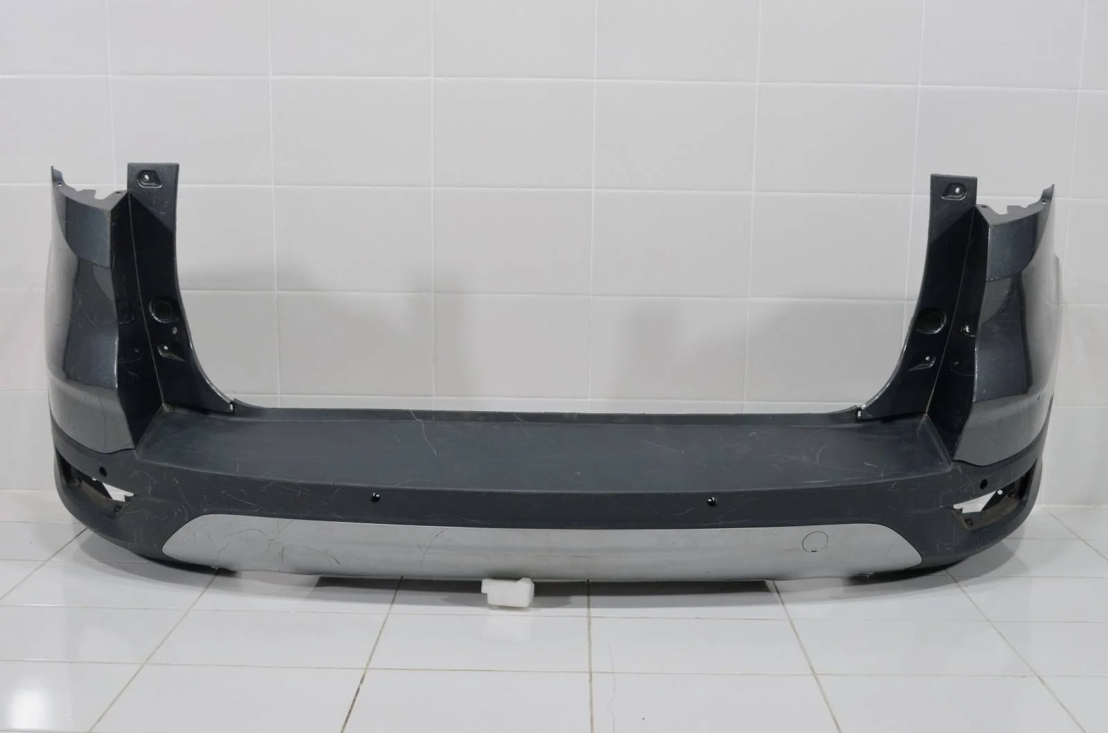 Бампер FORD KUGA 2012+ 1837225 CBS, задний