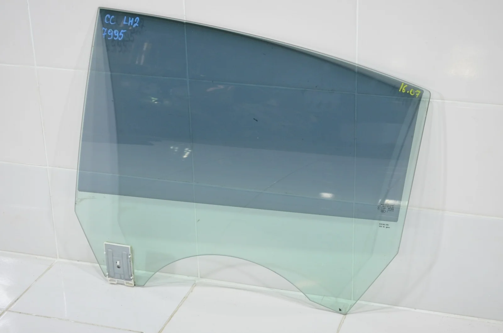 Стекло двери VOLKSWAGEN PASSAT CC 2008+ 3C8845205, заднее левое