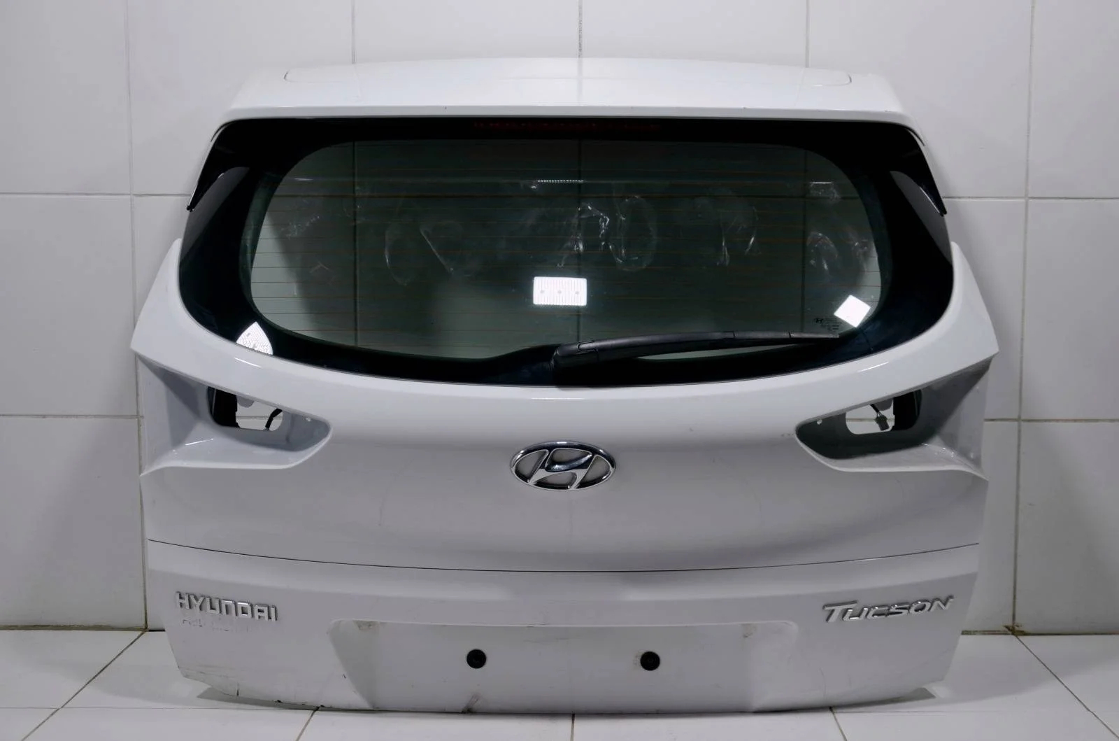 Крышка багажника HYUNDAI TUCSON 2015+ 73700D7000 TL