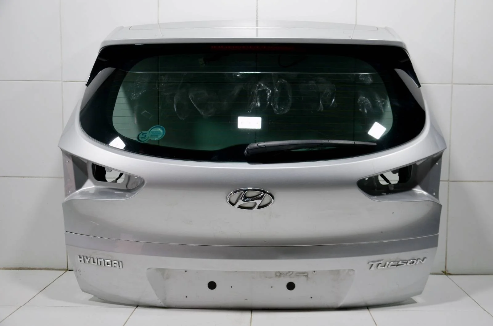 Крышка багажника HYUNDAI TUCSON 2015+ 73700D7000 TL
