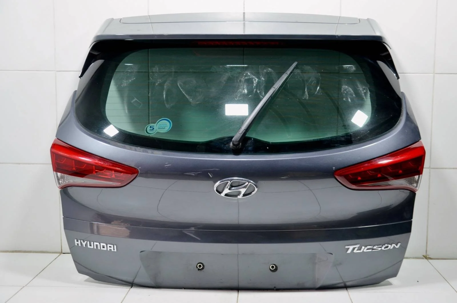 Крышка багажника HYUNDAI TUCSON 2015+ 73700D7000 TL