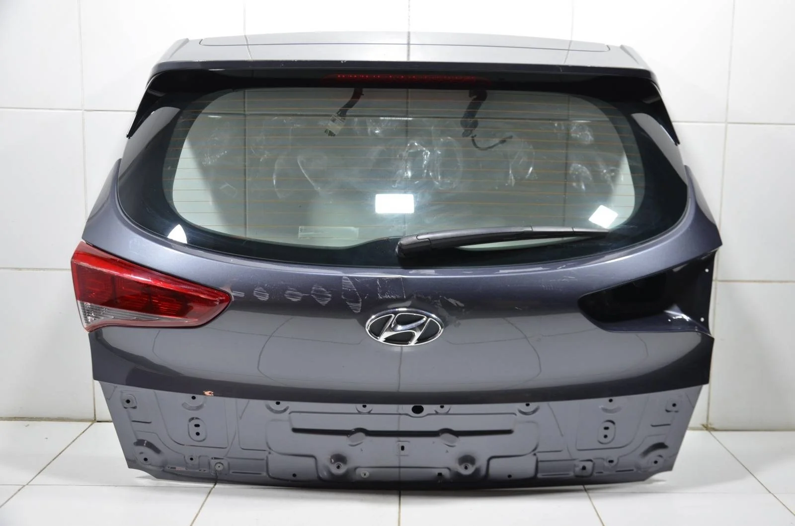 Крышка багажника HYUNDAI TUCSON 2015+ 73700D7000 TL