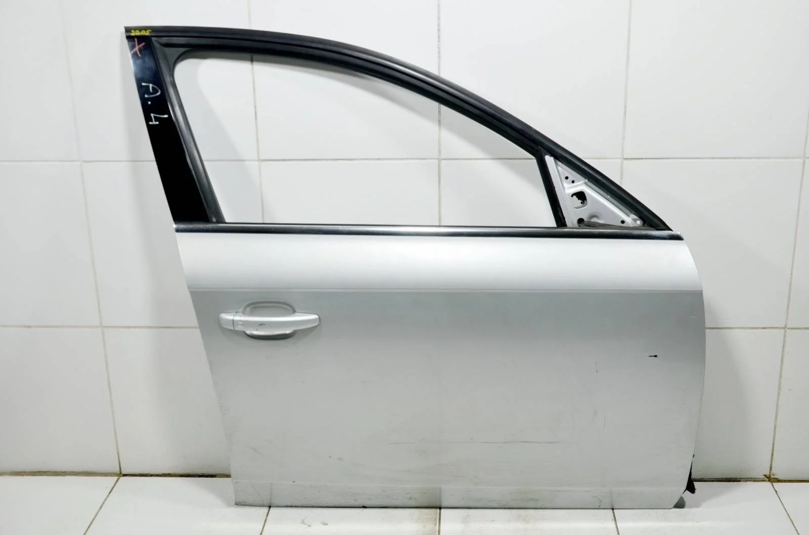 Дверь AUDI A4 2007+ 8K0831052J B8, передняя правая