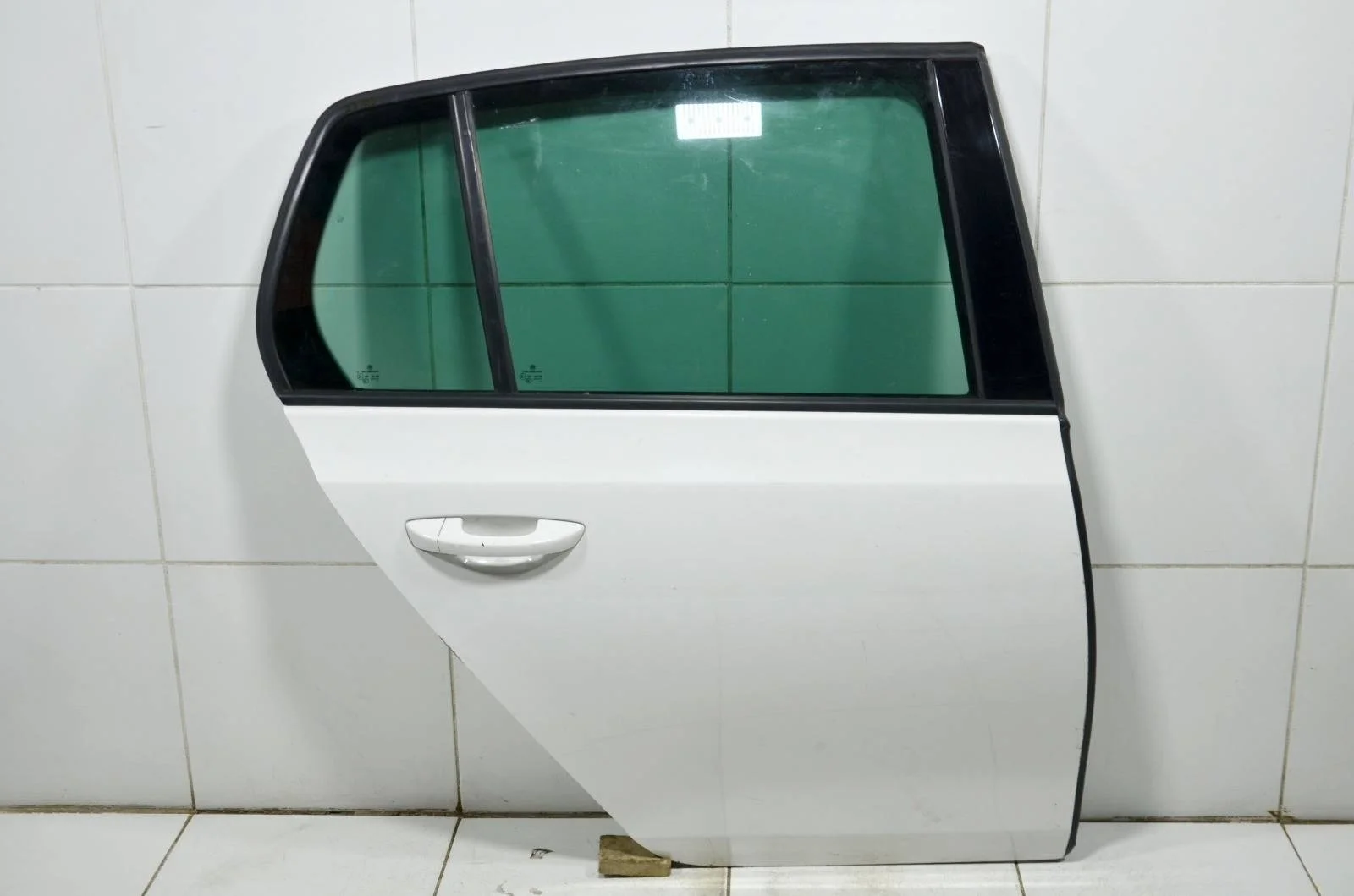 Дверь VOLKSWAGEN GOLF 2008+ 5K6833056K MK6, задняя правая