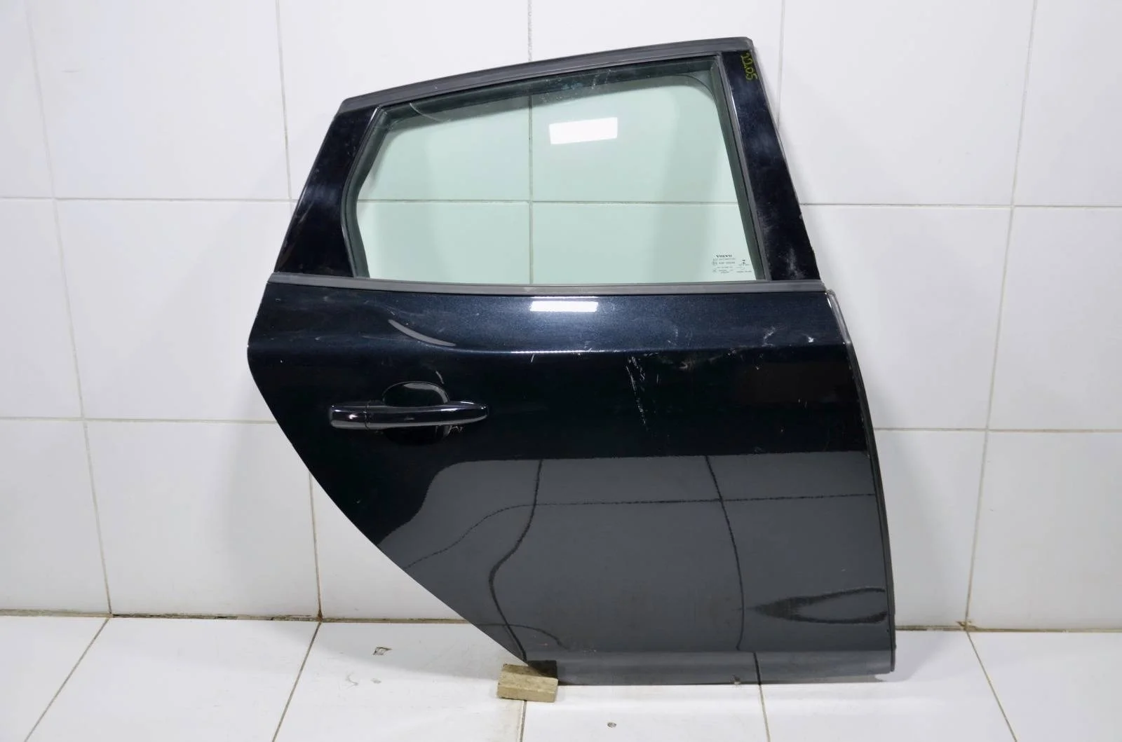 Дверь VOLVO V40 2012+ 31662587 MV, задняя правая