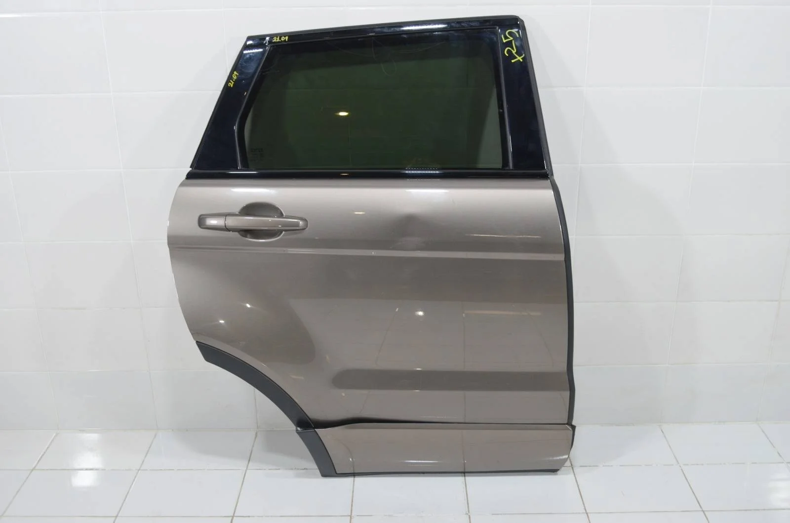 Дверь LAND ROVER RANGE ROVER EVOQUE 2011-2018 LR028556 L538, задняя правая