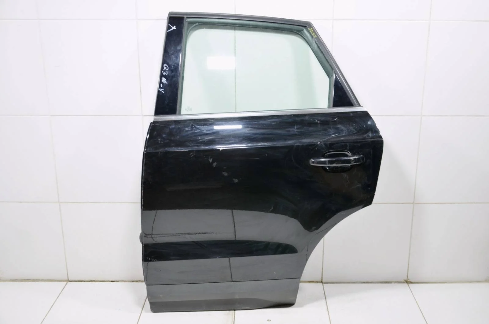 Дверь AUDI Q3 2011+ 8U0833051B 8U, задняя левая