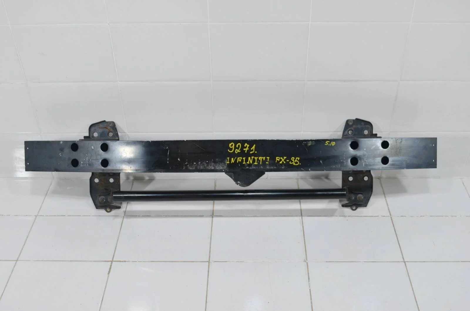 Усилитель бампера INFINITI FX35/45 2001-2008 62030CG000 S50, передний