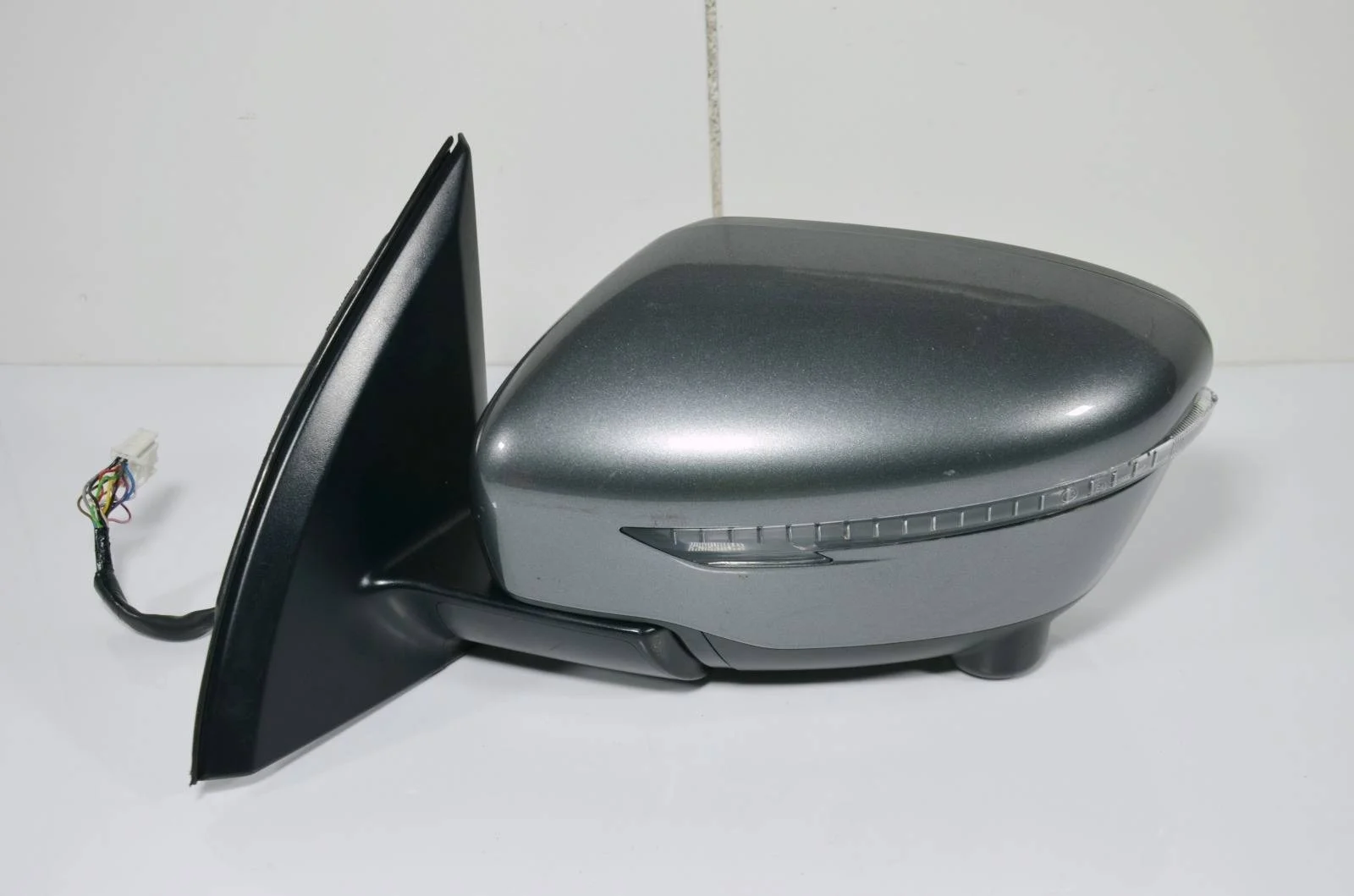 Зеркало NISSAN QASHQAI 2013+ 963024EH8B J11, левое