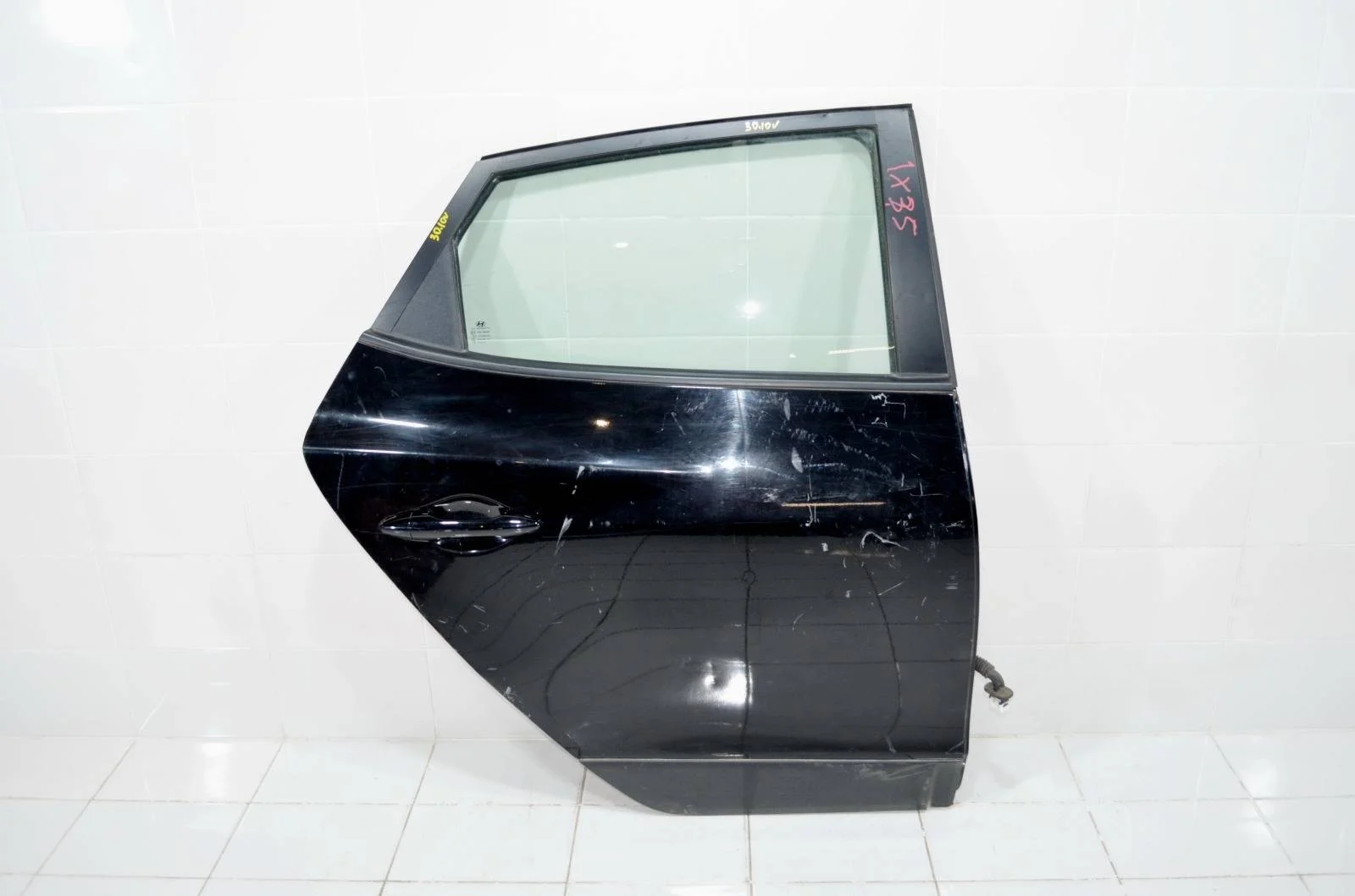 Дверь HYUNDAI IX35 2009+ 770042Y010 LM, задняя правая