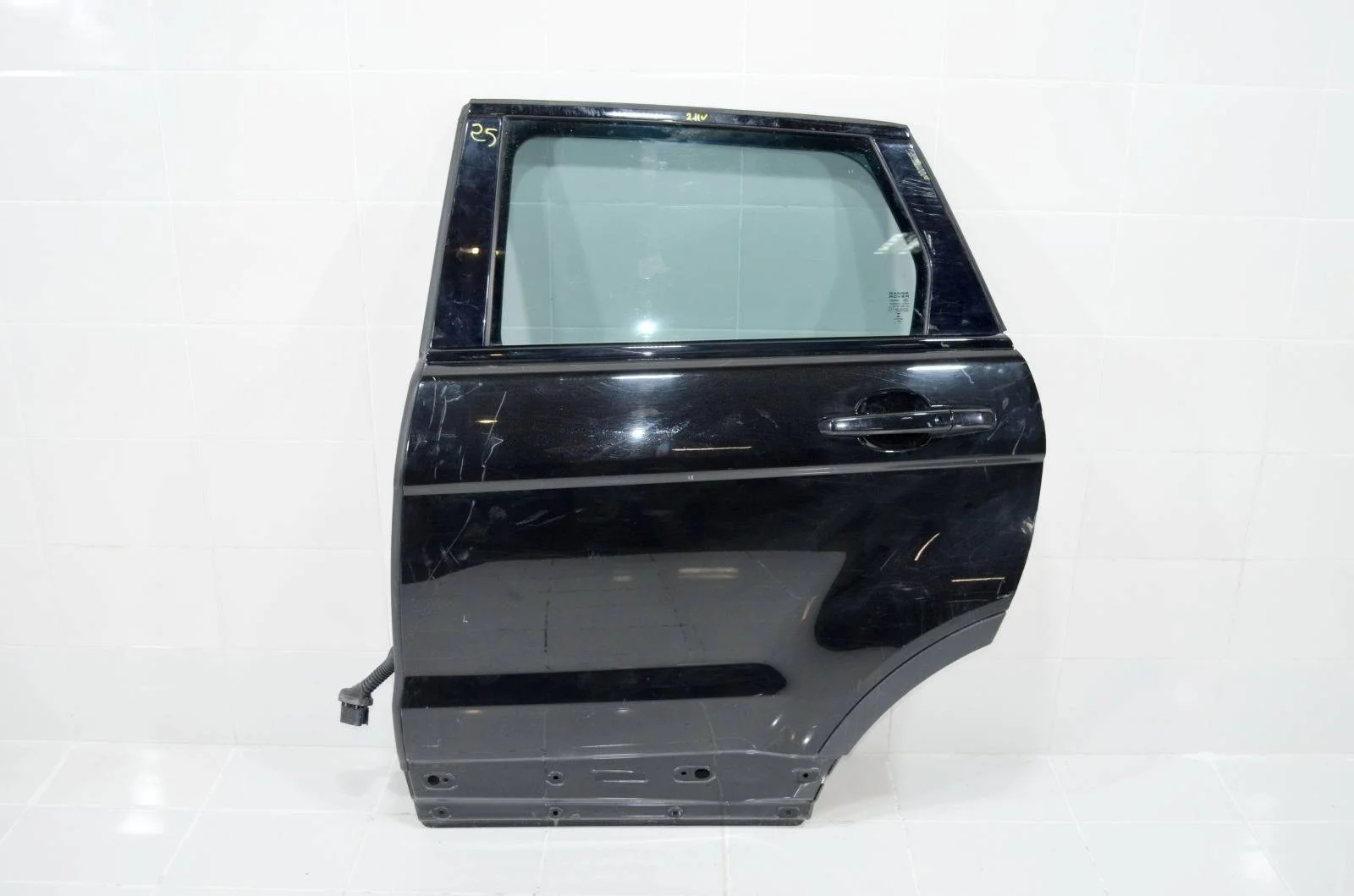 Дверь LAND ROVER RANGE ROVER EVOQUE 2011-2018 LR028557 L538, задняя левая