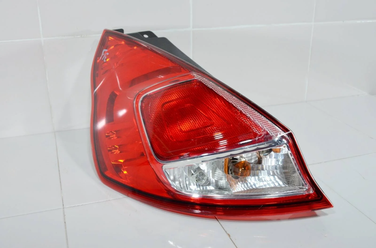 Фонарь FORD FIESTA 2012+ 1778974 6, левый