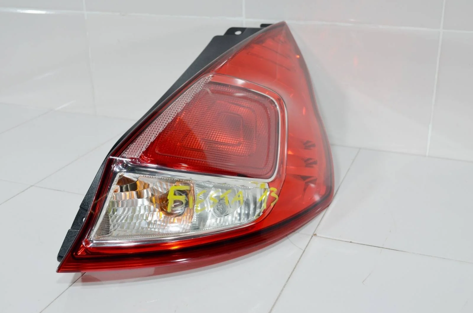 Фонарь FORD Fiesta 2012+ 1778973 6, правый