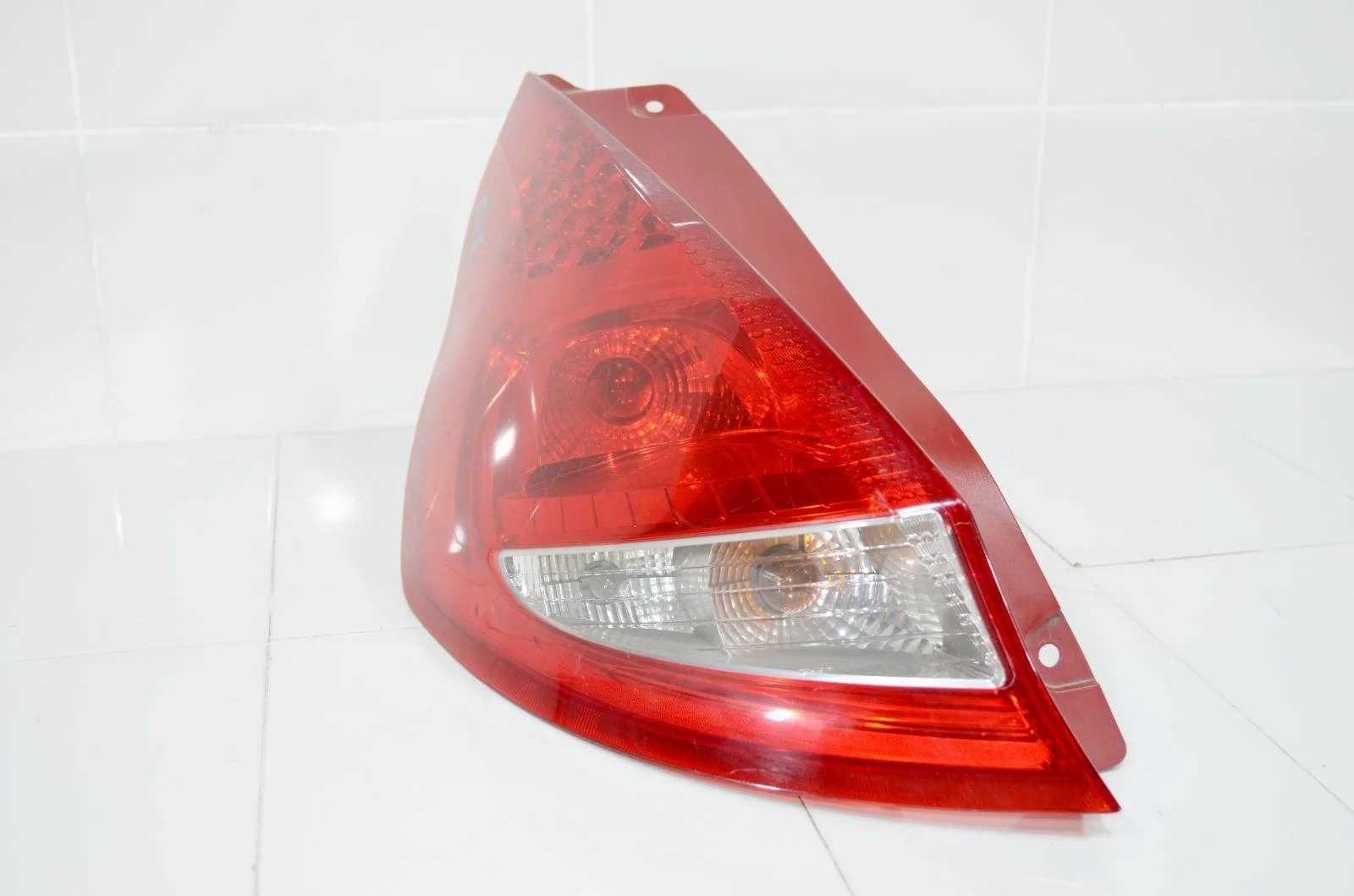 Фонарь FORD FIESTA 2008+ 1513152 6, левый