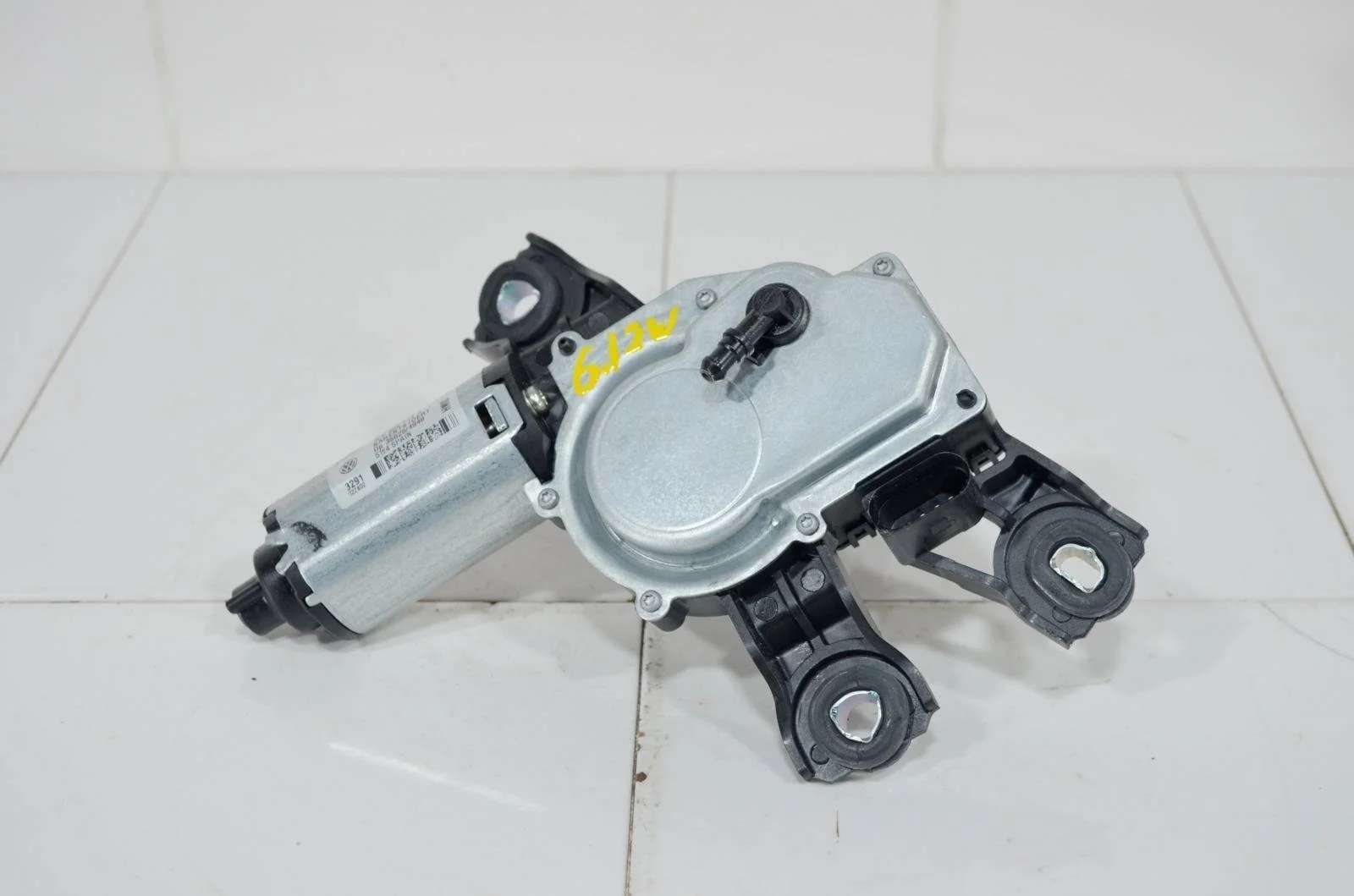 Мотор стеклоочистителя VOLKSWAGEN PASSAT 2011-2015 3C9955711A B7 УНИВЕРСАЛ, задний