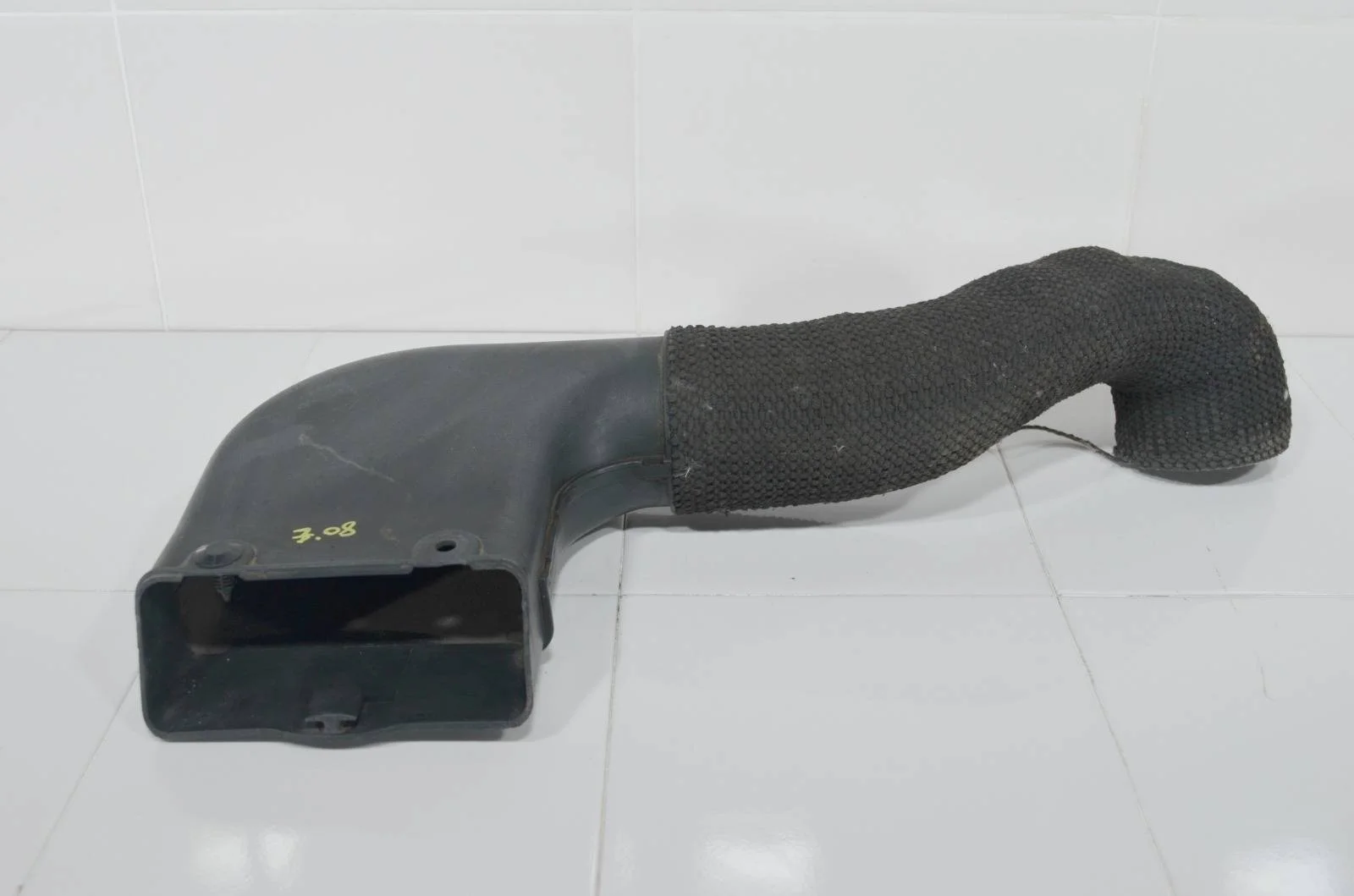 Воздухозаборник KIA SPORTAGE 2003+ 282102E000 KM