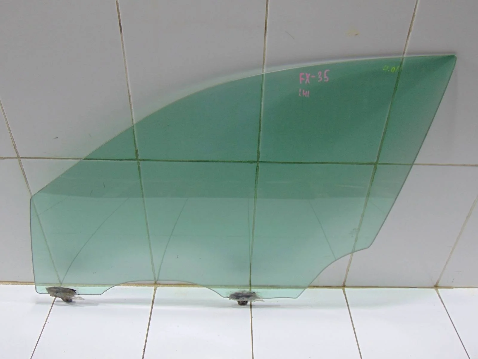 Стекло двери INFINITI FX35 2001+ 80301CG000 S50, переднее левое