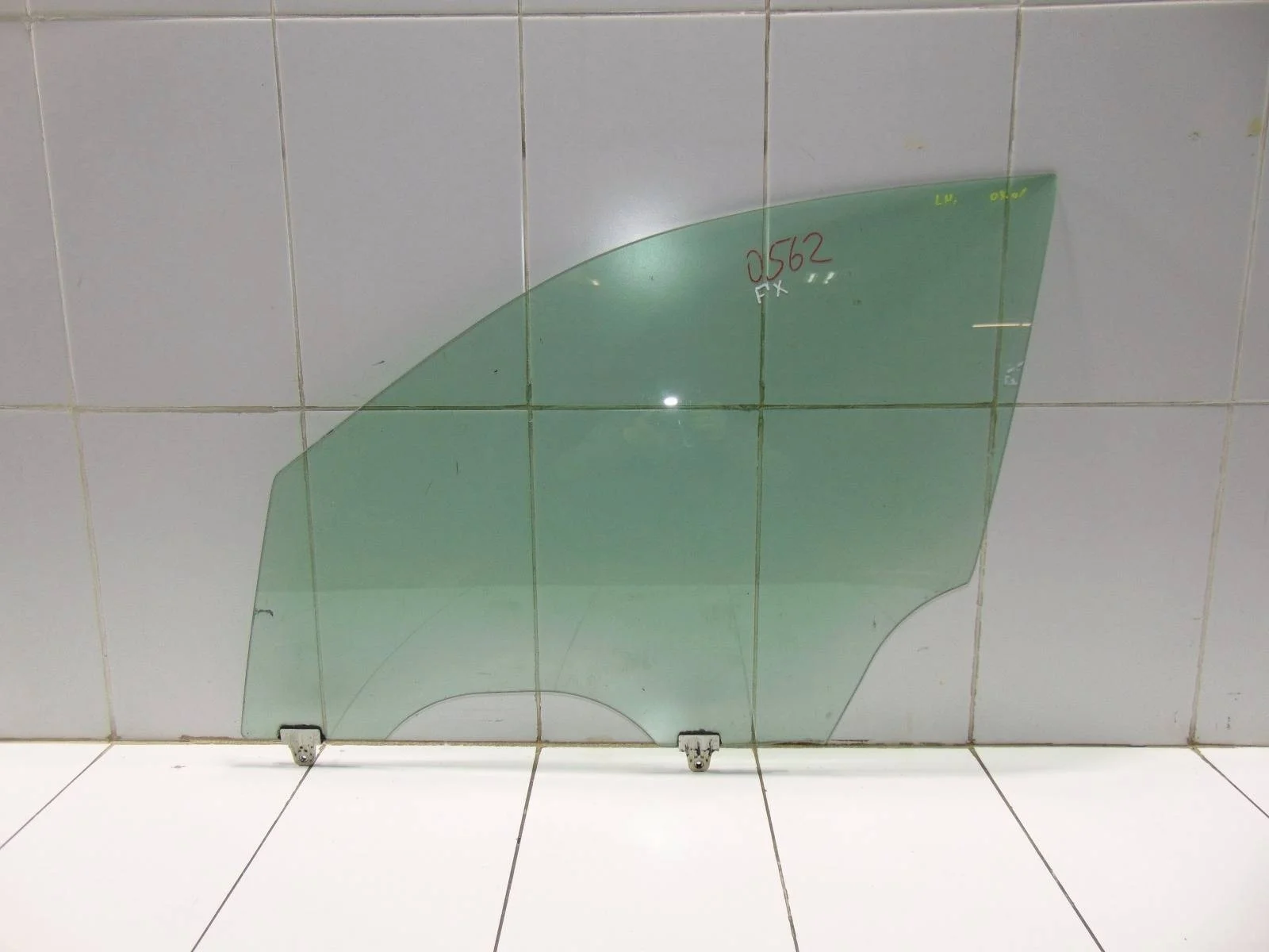 Стекло двери INFINITI FX35 2001+ 80301CG000 S50, переднее левое