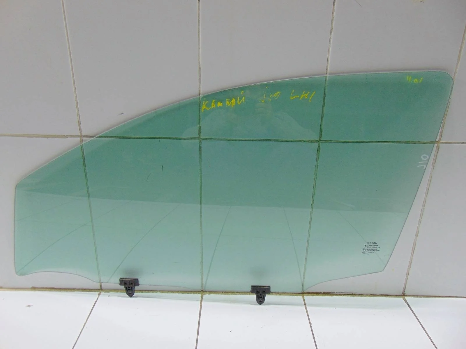 Стекло двери NISSAN QASHQAI 2006+ 80301JD000 J10, переднее левое