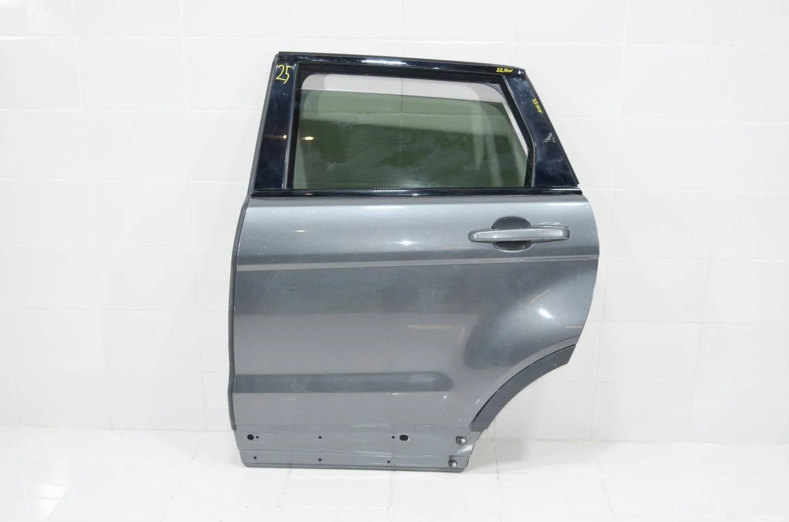 Дверь LAND ROVER RANGE ROVER EVOQUE 2011-2018 LR028557 L538, задняя левая