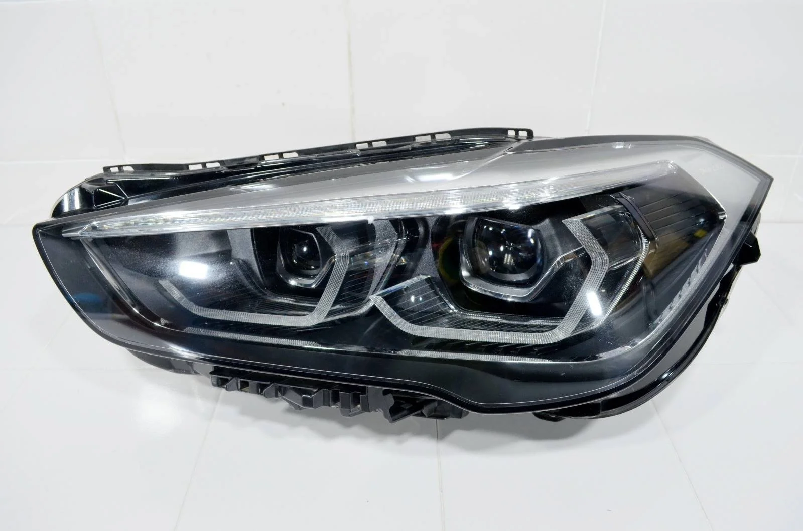 Фара BMW X1 2019+ 63115A01171 F48, левая