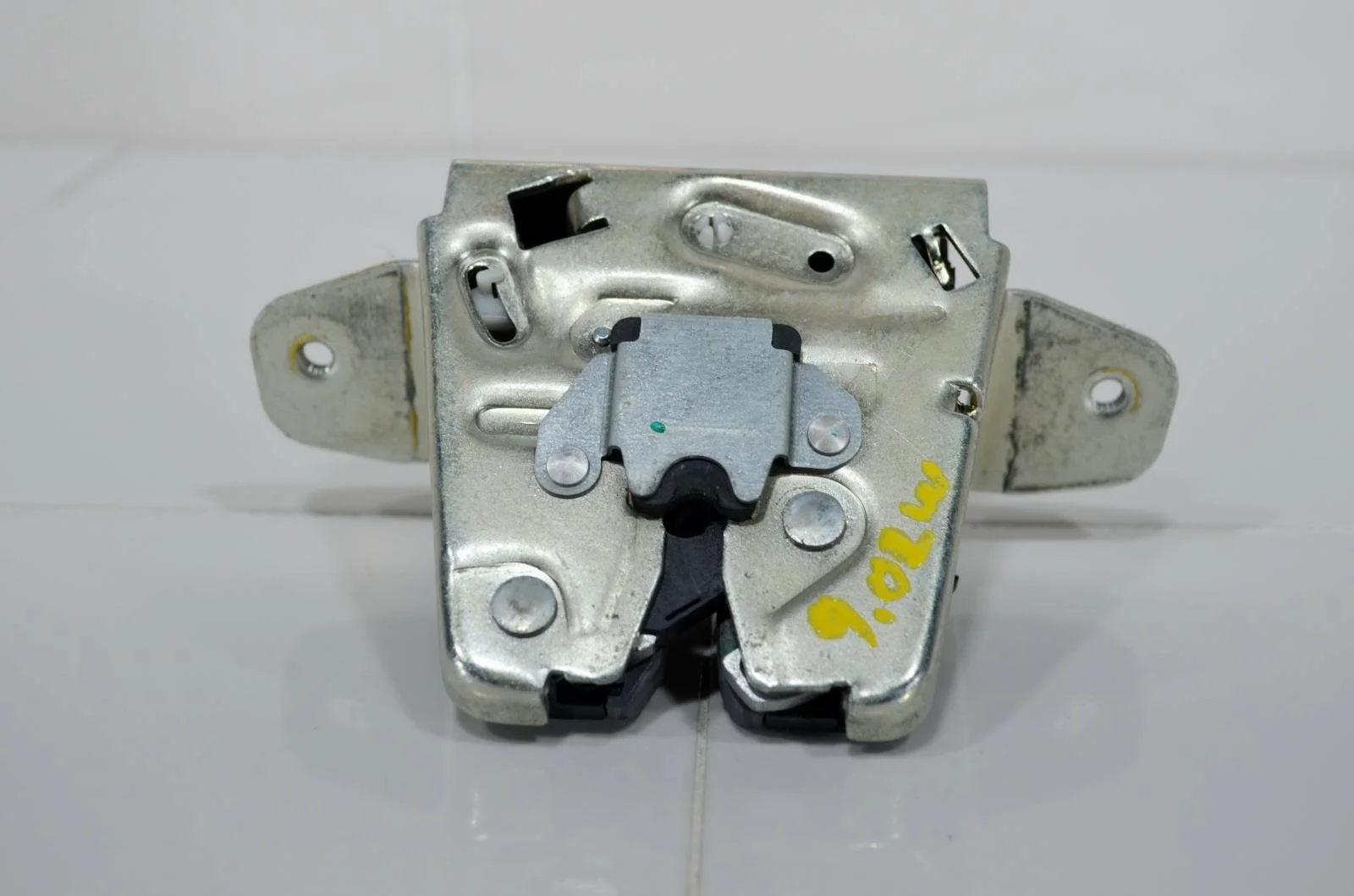 Замок багажника MERCEDES-BENZ GLA-Class 2013+ A2047400535 X156