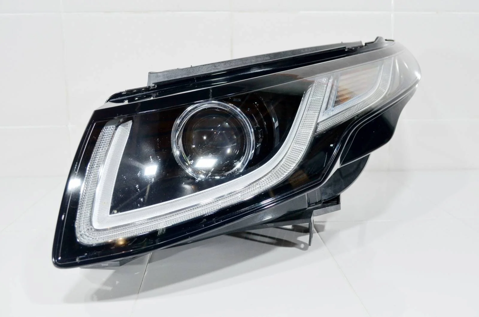 Фара LAND ROVER RANGE ROVER EVOQUE 2015+ LR072628 L538, левая