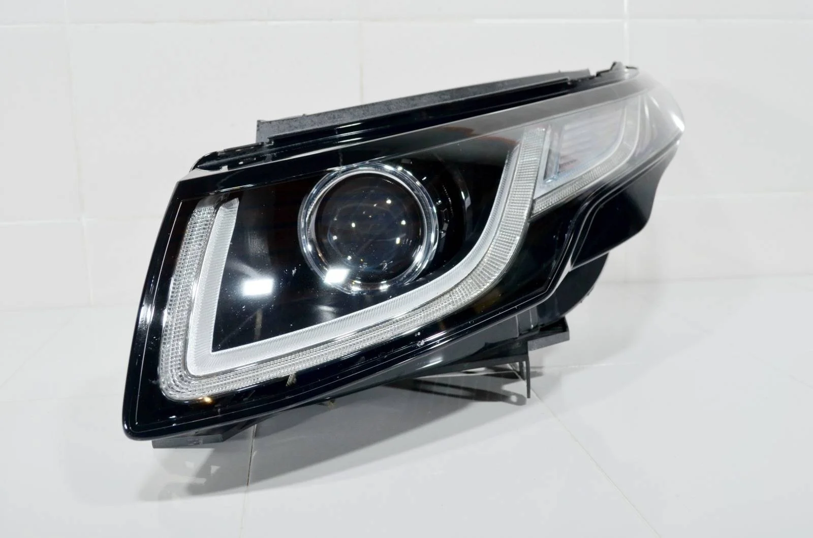 Фара LAND ROVER RANGE ROVER EVOQUE 2015+ LR072628 L538, левая