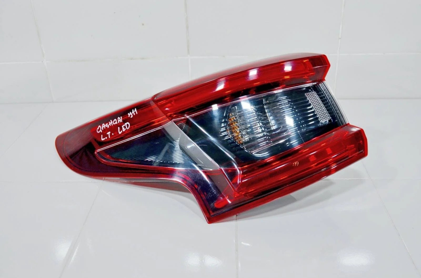 Фонарь NISSAN QASHQAI 2017+ 26555HV00A J11, левый