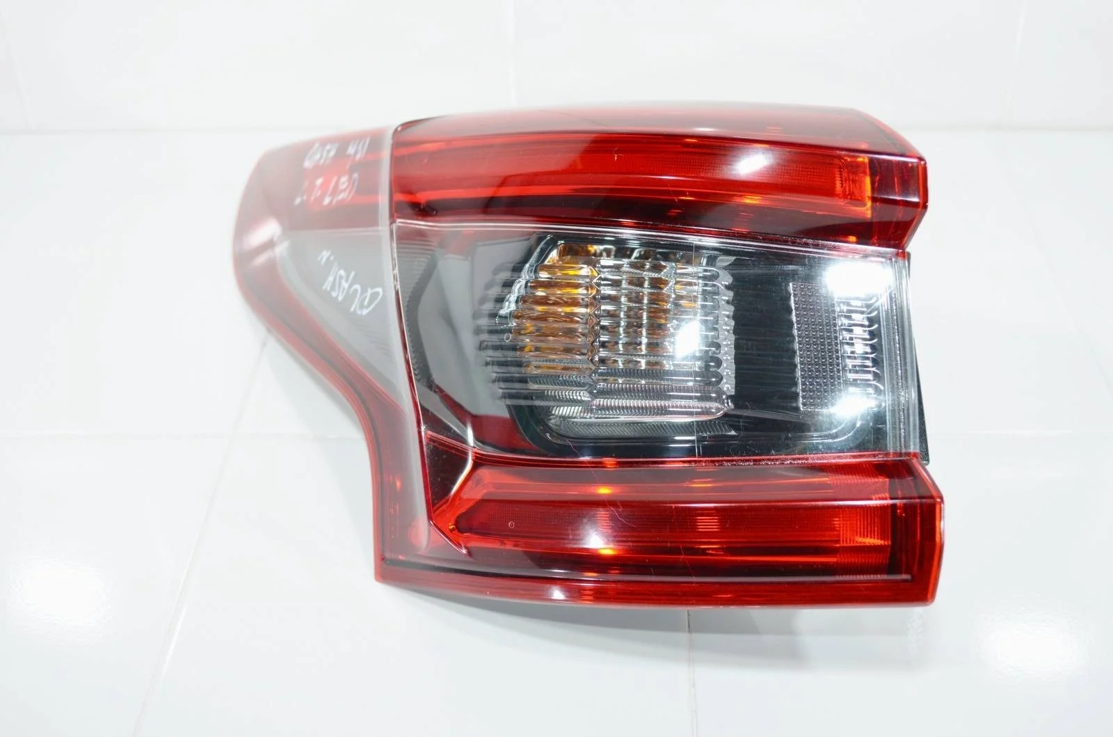 Фонарь NISSAN QASHQAI 2017+ 26555HV00A J11, левый