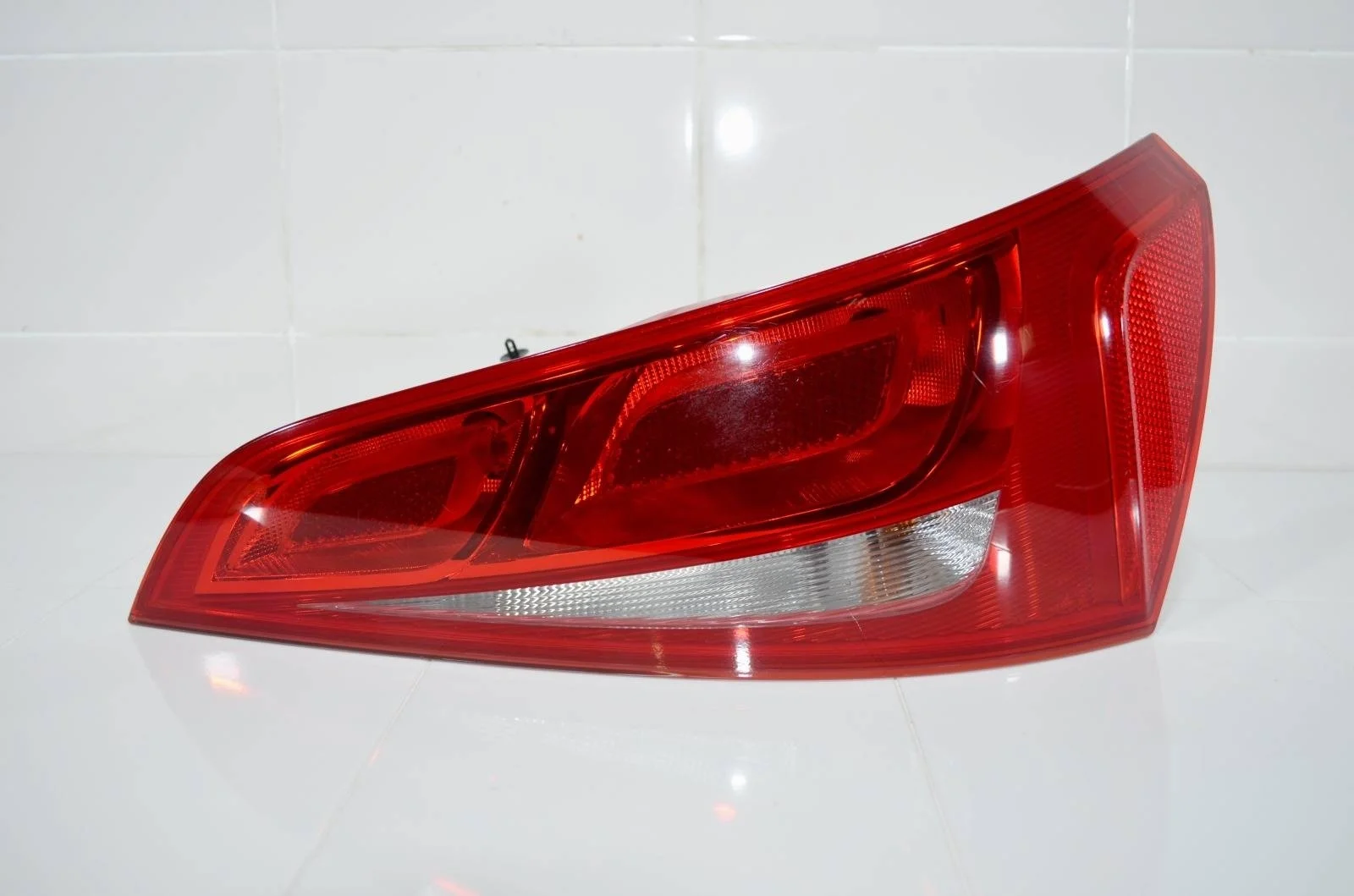 Фонарь AUDI Q5 2008+ 8R0945094 8R, правый